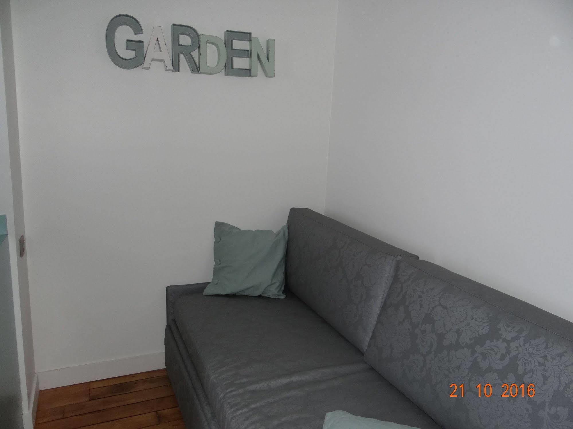 Garden Apparts Rennes Centre Gare Exterior photo